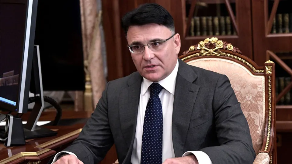Руководитель холдинга считает, что квоты помогут отбирать качественные иностранные фильмы, освободить экранное время для отечественного кинематографа и повысить уровень кинопоказа; вопрос уже получил внимание властей.