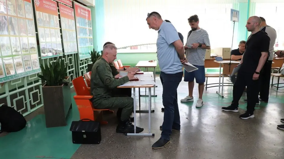 Минобороны объявило о тренировках с военкоматами в Гродненской области; планируется оповестить около двух тысяч запасников. Источники сообщают об усилении давления со стороны Москвы с требованием содействовать в эскалации конфликта.