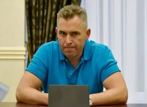 Совет ЕС расширил санкции: в перечень включены свыше 80 физических лиц и организаций, среди них бывший омбудсмен Павел Астахов и генеральный прокурор Александр Гуцан; под ограничения также попали журналисты и блогеры.