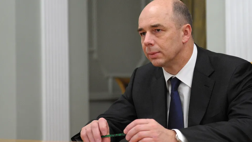 Глава министерства заявил, что нейросети помогают оптимизировать распределение средств и применяются в налоговой и таможенной службах. Это происходит на фоне рекордного дефицита бюджетной системы в 2025 году.