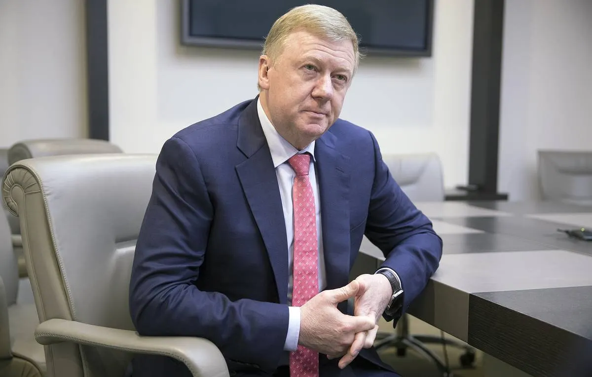 Судебные приставы начали исполнительное производство об аресте активов бывшего главы «Роснано» Анатолия Чубайса на 5,5 млрд рублей на основании решения Арбитражного суда Москвы по делу о проекте Plastic Logic. Общий объём взысканий по трём делам достигает около 22,5 млрд рублей.