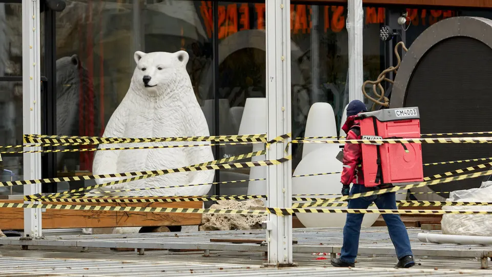 Опрос ЦСР и данные ТПП показывают, что из‑за новых налоговых правил и роста ставок значительная часть малых предприятий работает в убыток, а ожидания бизнеса — преимущественно негативные.