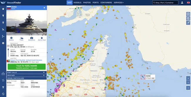 142‑метровая суперъяхта «Nord», принадлежащая бизнесмену Алексею Мордашову, покинула Дубай, прошла через Ормузский пролив и, по данным сервисов отслеживания судоходства, следует в Оман.