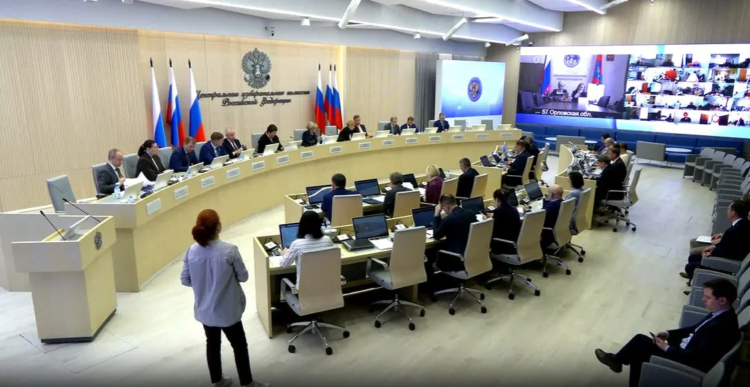 На заседании Центральной избирательной комиссии прекратили полномочия депутата Госдумы и передали мандат Александру Богомазу; также приняты рекомендации по назначению глав избиркомов, изменения в порядке публикации опросов и другие решения, связанные с подготовкой к выборам.