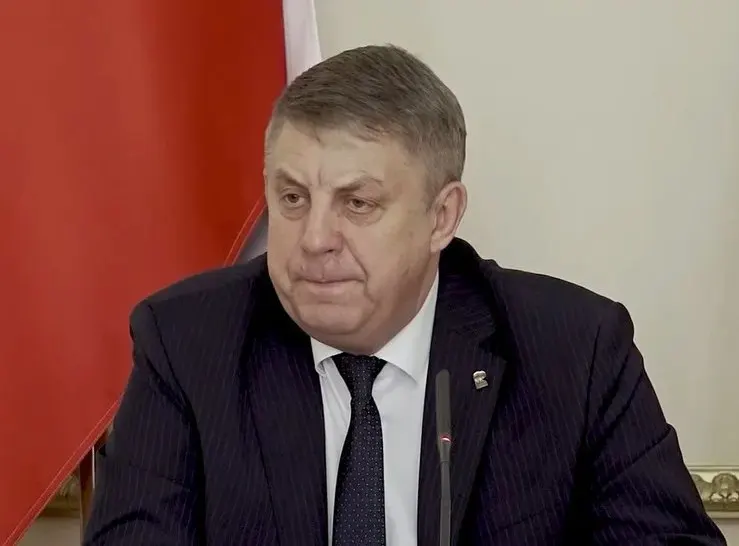 После отставки 13 мая Александр Богомаз получил мандат депутата Государственной Думы от «Единой России». Назначение подтвердил ЦИК. Одновременно в отставку ушёл губернатор Белгородской области Вячеслав Гладков.