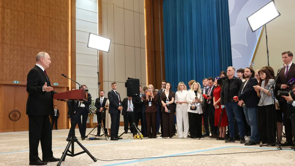 На пресс‑конференции по итогам саммита ЕАЭС президент заявил о готовности дать жёсткий ответ на любые посягательства на Калининград и провёл параллели между европейскими устремлениями Армении и событиями в Украине.