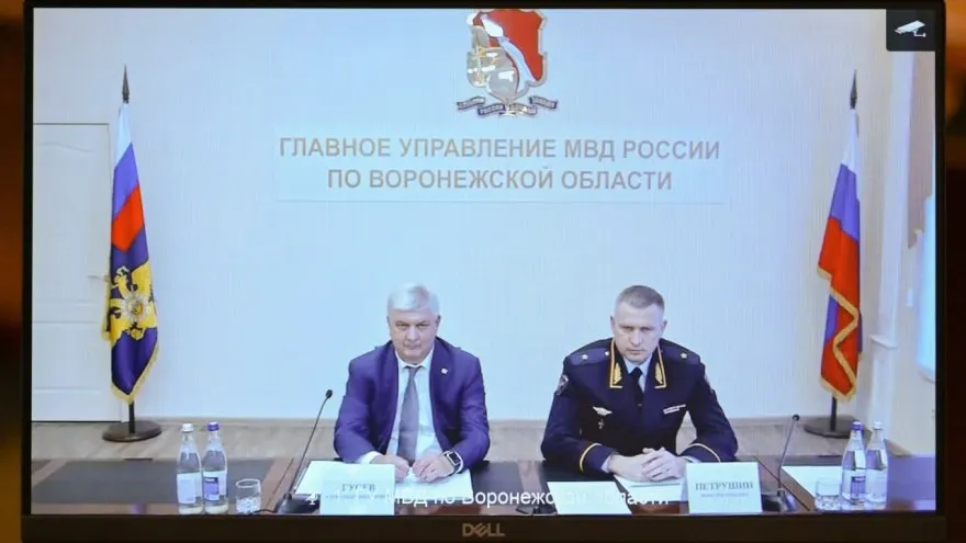8 июня министр внутренних дел представил личному составу нового руководителя ГУ МВД по Воронежской области — им стал генерал-майор Максим Петрушин, ранее возглавлявший УМВД Ульяновской области.