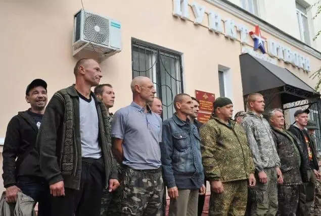 Депутаты могут инициировать обращение о проведении новой волны мобилизации на первом заседании новой Думы; одновременно поступают многочисленные сигналы о подготовке призыва и наличии законодательных инструментов для его реализации.
