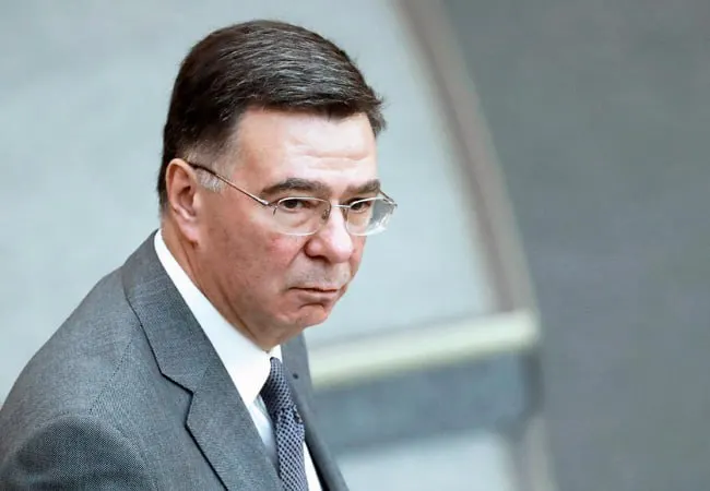 На ПМЭФ заместитель министра иностранных дел Александр Панкин заявил, что Россия продемонстрировала устойчивость экономики и не согласен с определением «бензоколонка».