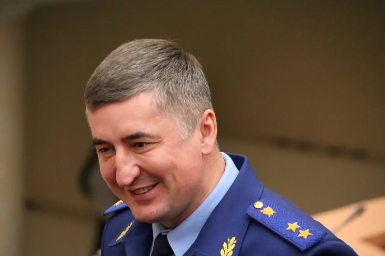 Указ президента вступил в силу 28 июня: бывший прокурор Саратовской области Сергей Филипенко переведен в Воронежскую область на пятилетний срок, его место занял Роман Пантелеев.