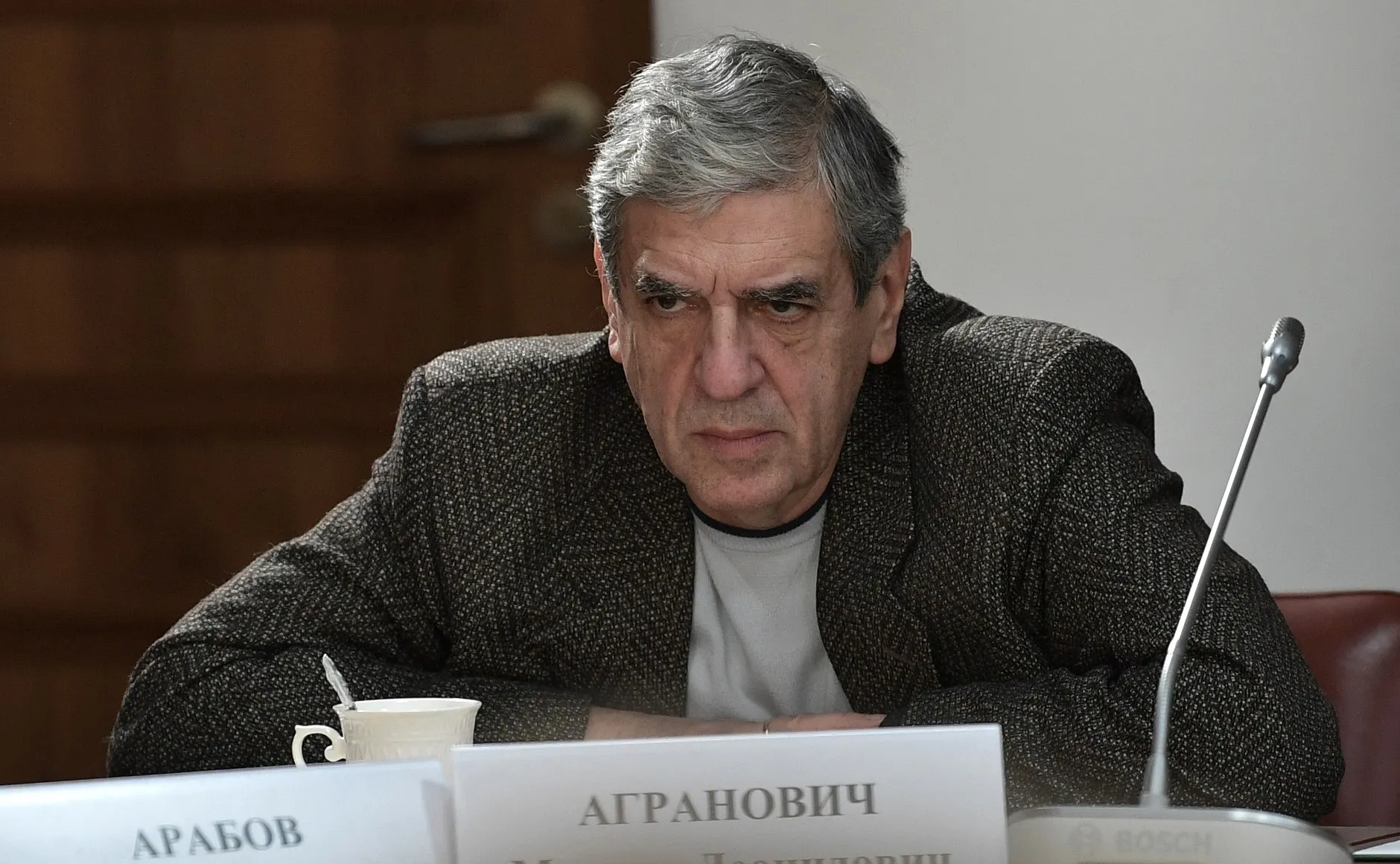 Абитуриентам обещают бесплатное место в вузе с 2027 года, общежитие, статус ветерана боевых действий и другие льготы в обмен на год службы в подразделениях беспилотных систем.