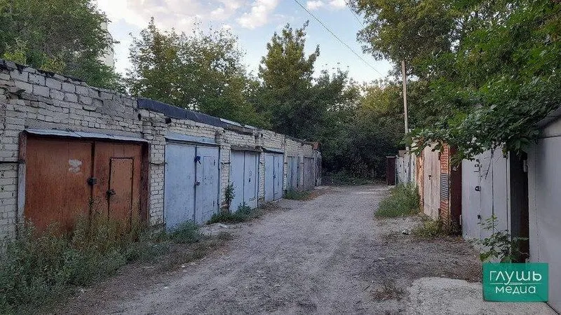 Действие упрощённой процедуры оформления гаражей и земельных участков под ними продлено на пять лет — до сентября 2031 года. Это позволит оформить сотни тысяч объектов.