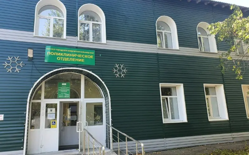Инициатива предполагает освобождение государственных медицинских учреждений от налога на имущество и направление высвобожденных средств на обновление оборудования и ремонт.
