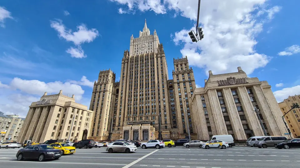 Официальная позиция подчеркивает зависимость любого прекращения конфликта от устранения корневых причин и дипломатических усилий.