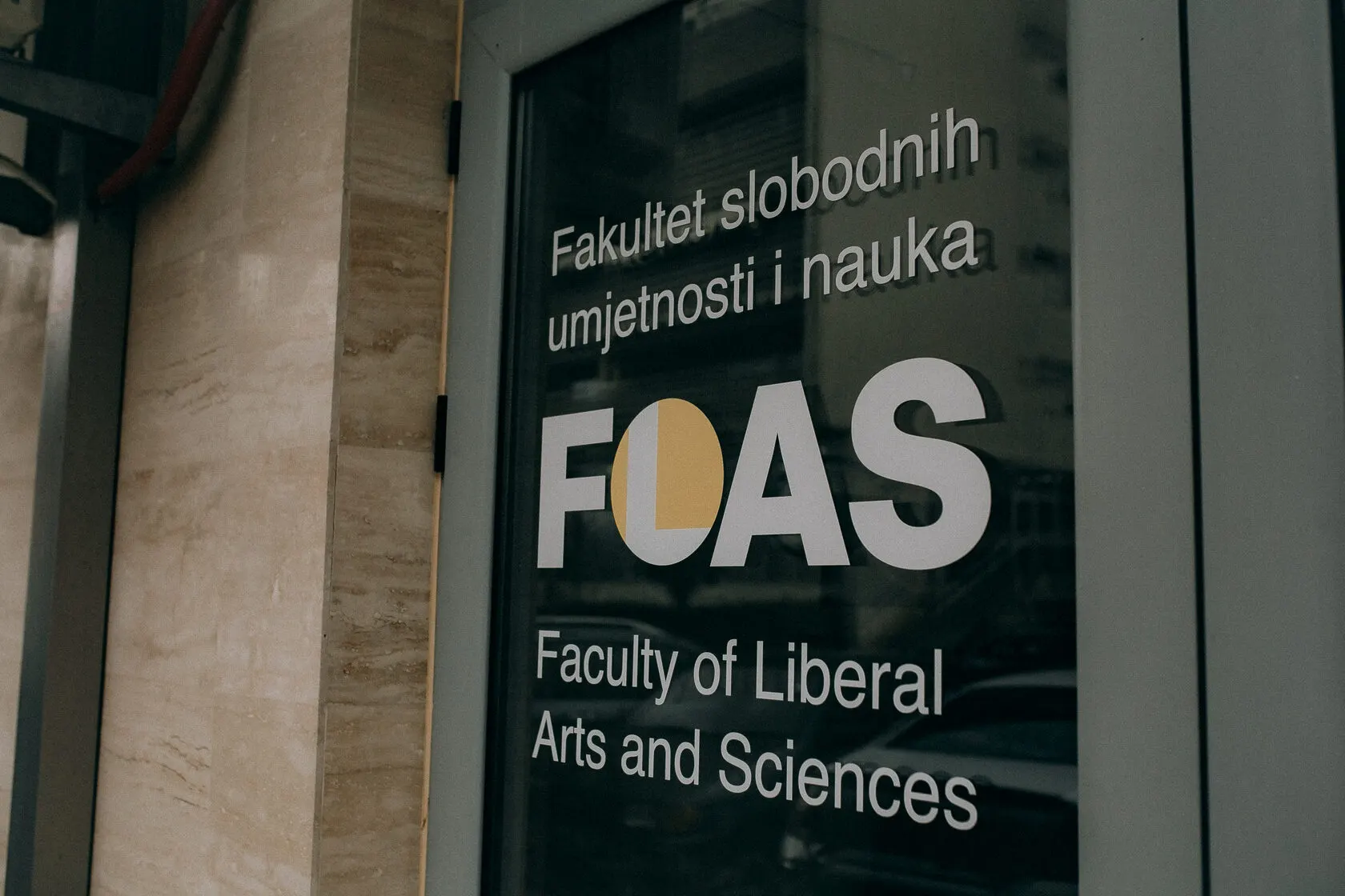 Минюст включил FLAS в перечень нежелательных организаций; решение приняла Генеральная прокуратура 17 августа. В списке также значится норвежская Pikene på Broen, работающая в Баренцрегионе.