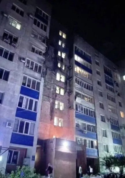 Минобороны заявило об уничтожении 516 беспилотников над регионами за ночь; поврежден порт Усть-Луга и жилой дом в Новокуйбышевске; жертв нет.