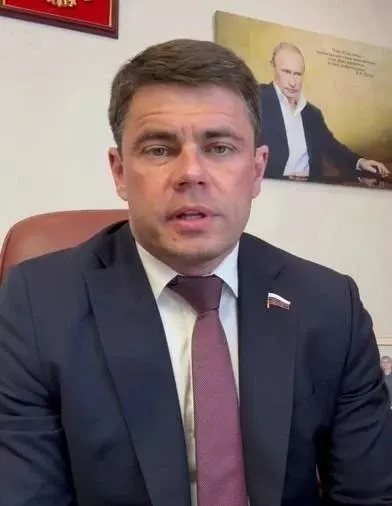 Новый национальный мессенджер MAХ рассматривается как ключевой элемент цифрового суверенитета: власти подчёркивают автономию отечественных сервисов и развитие цифровой инфраструктуры.