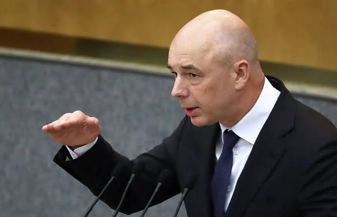 Министр финансов призвал финансистов иметь резерв и объяснил подход на примере ФНБ, подчеркивая необходимость финансирования обязательств.