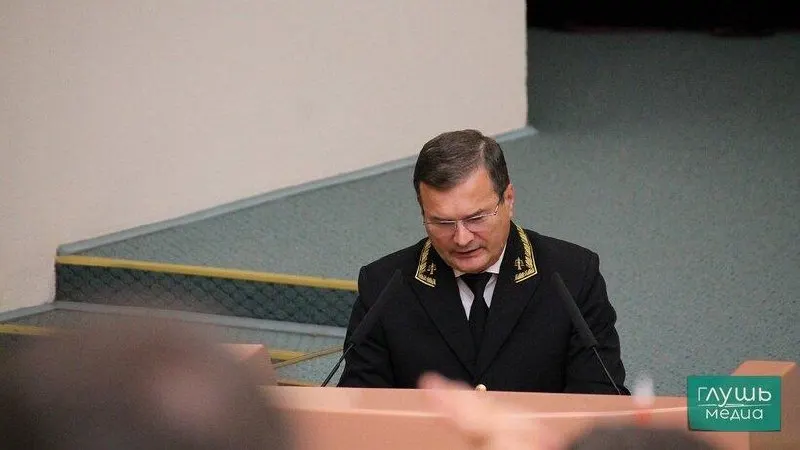 Высшая квалификационная коллегия судей РФ вынесла дисциплинарные замечания председателю Саратовского областного суда и его заместителям за систематические нарушения в работе региональных судов.