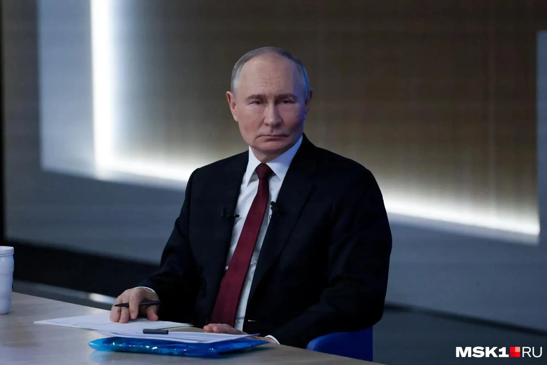 Президент предупредил зарубежных лидеров об escalatingrisks и призвал к дипломатии.