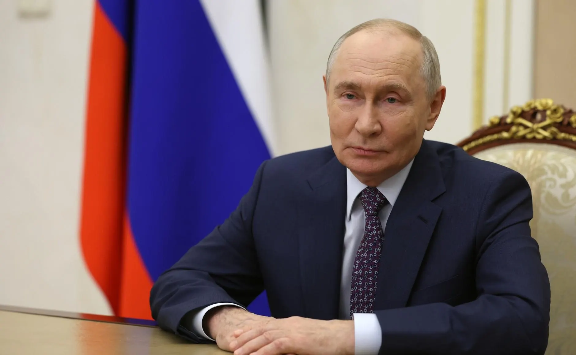 Глава государства поздравил педагогов с профессиональным праздником и отметил важность их труда для будущего страны.