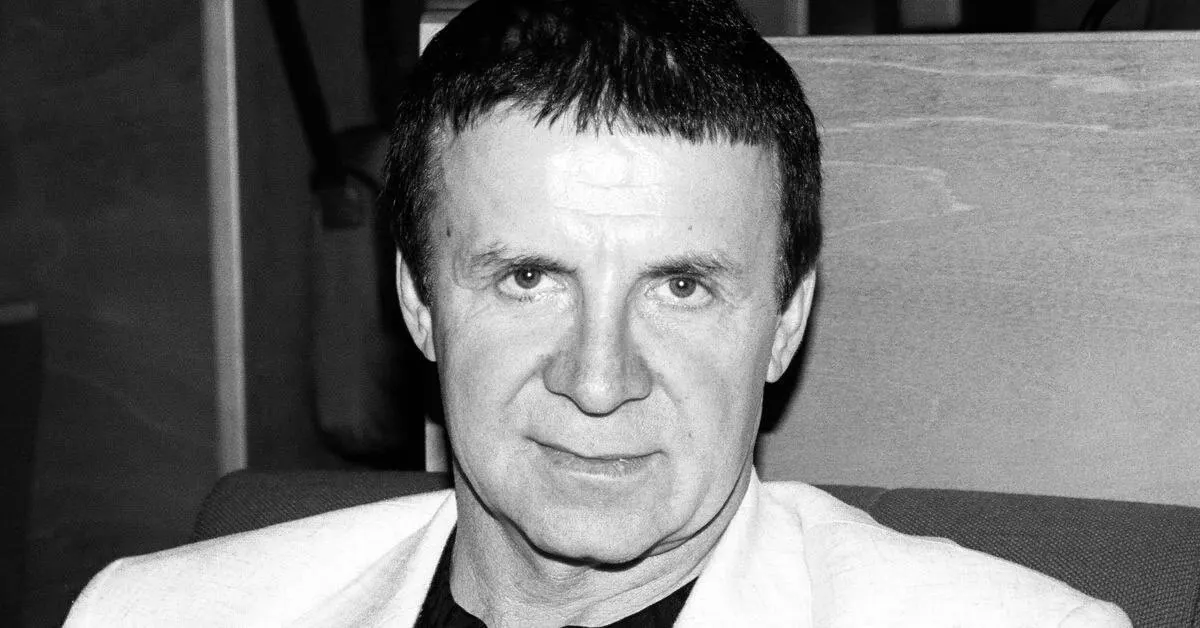 Умер известный экстрасенс Анатолий Кашпировский.